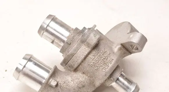 Ford Kuga III Thermostat housing LX6E-8A587-AC