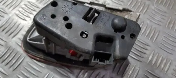 BMW 3 E46 Tail light bulb cover holder 6907938