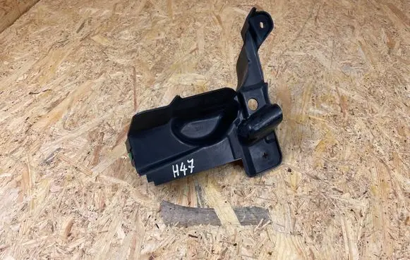 Volvo XC40 Fender end trim 31497881