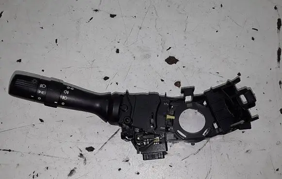 Toyota Verso Indicator stalk 0520017F421