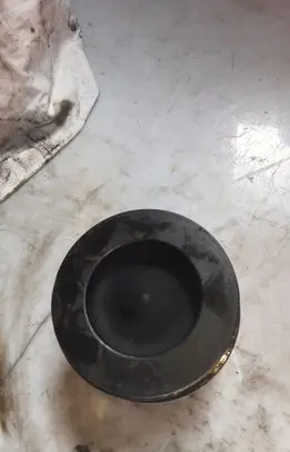 Piston