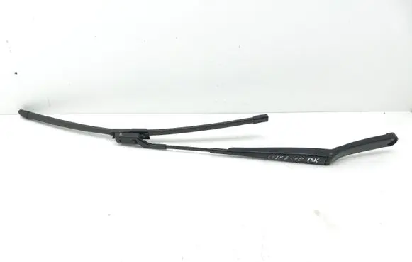Volkswagen Golf VI Windshield/front glass wiper blade 1Q1955409