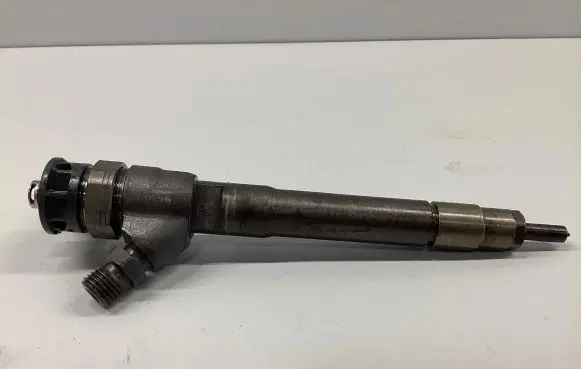 Renault Scenic III - Grand scenic III Fuel injector 0445110414