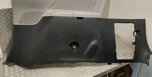 Toyota Sienna XL30 III Trunk/boot lower side trim panel 6251308010