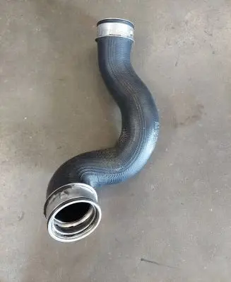 Mercedes-Benz C W203 Intercooler hose/pipe A2035283382