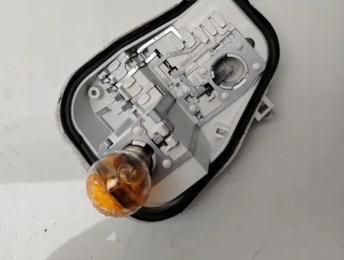 Audi A6 S6 C6 4F Tail light bulb cover holder 4F9945221C