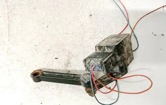 Mercedes-Benz ML W164 Front height sensor lever a0105427717