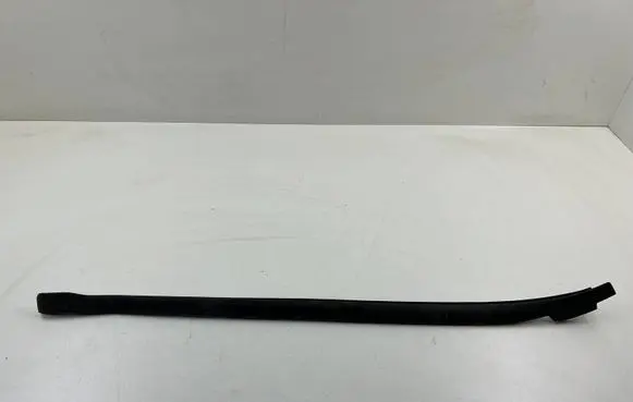 BMW 4 F32 F33 Windshield trim 7285928