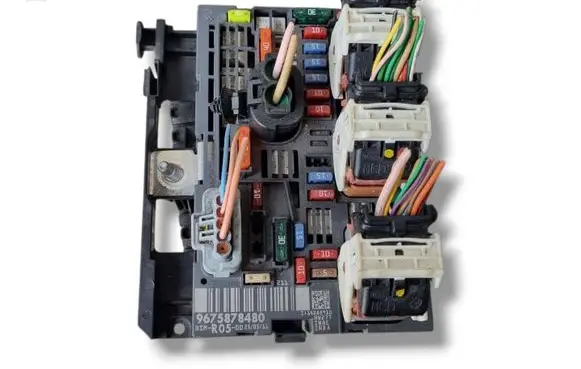 Peugeot 308 BSM Control unit 9675878480
