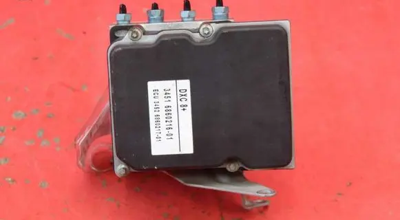 BMW X1 E84 ABS Pump 6791272