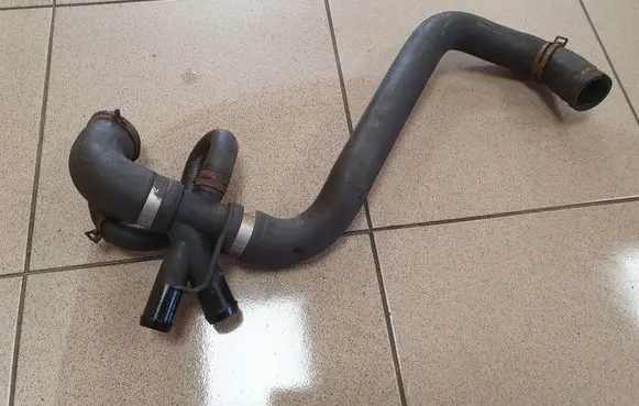 Ford Transit Engine coolant pipe/hose
