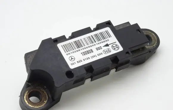 Mercedes-Benz CLK A208 C208 Airbag deployment crash/impact sensor 0018209126
