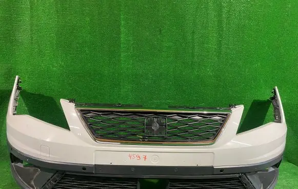 Seat Leon (5F) Front bumper
