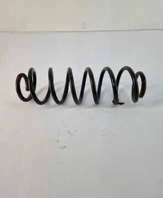 Volkswagen Jetta VI Rear coil spring