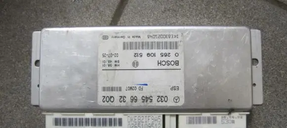 Mercedes-Benz E W211 ESP (stability system) control unit 0325456632 0265109512
