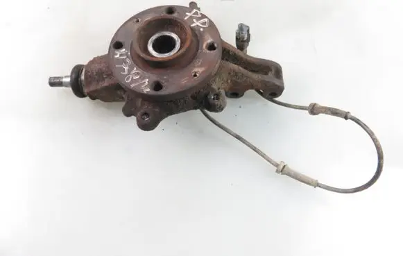 Peugeot 307 Front wheel hub spindle knuckle 