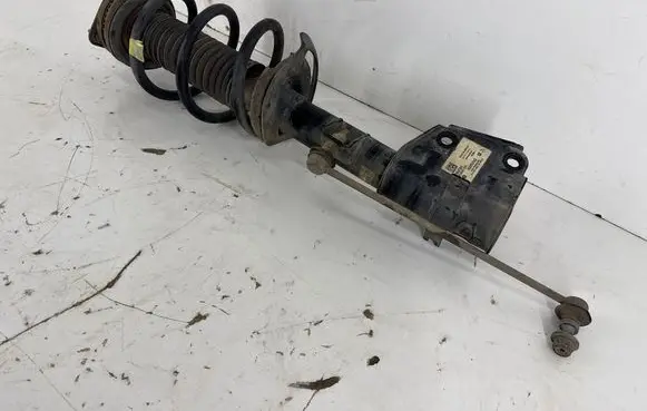 Chrysler Pacifica Front shock absorber with coil spring 68248729AD 68248729AC 68217066AA
