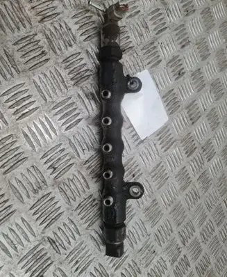 Toyota Avensis T250 Fuel main line pipe