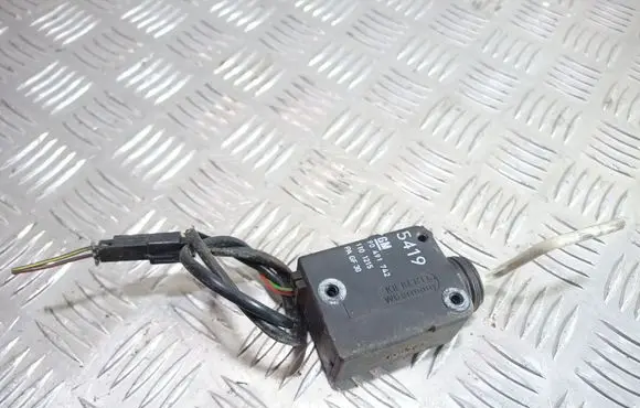Fuel tank cap lock motor