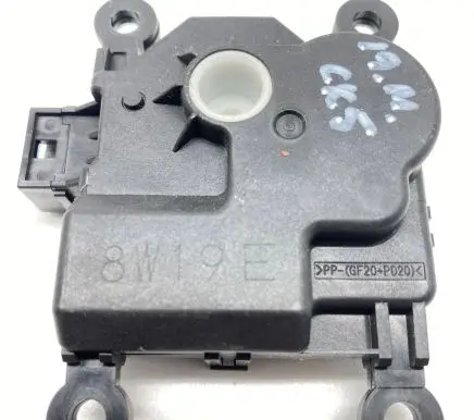 Mazda CX-5 II Air flap motor/actuator 8W19E KD4761A70