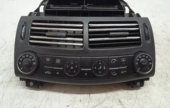 Mercedes-Benz E AMG W211 Climate control unit 2118300190