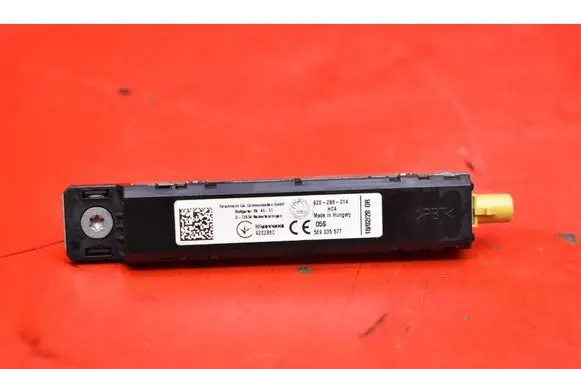 Skoda Octavia 985 Sound amplifier 5E9035577