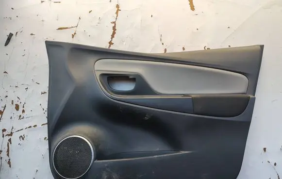 Toyota Yaris Front door card panel trim 676100DK20C5