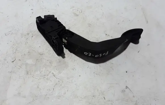 Peugeot 2008 II Accelerator throttle pedal 9827704480
