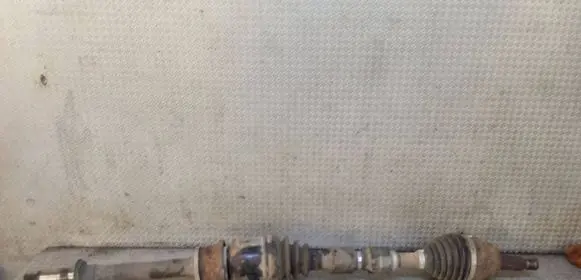 Mitsubishi Lancer VIII Front driveshaft