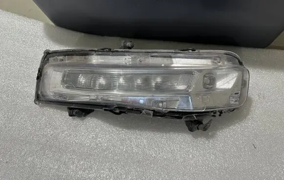 Ford Mustang VI Front fog light PJR3B13201AF S50186 N353A