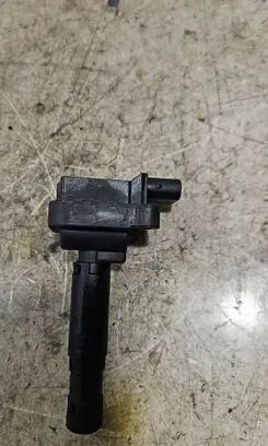 Mercedes-Benz E W211 High voltage ignition coil A0001501580 0040100042 03T2033