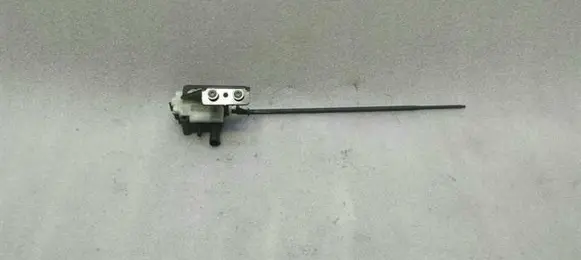 BMW 5 GT F07 Fuel tank cap lock 7139398