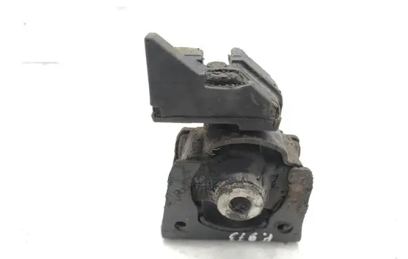 Toyota Prius (XW30) Engine mount bracket