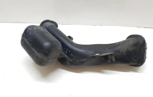 Chrysler Pacifica Air intake hose/pipe 05510022AB