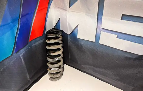 BMW 3 E90 E91 Rear coil spring