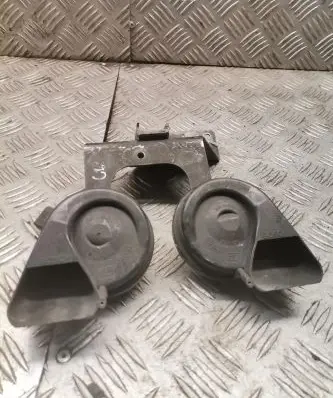 Audi A6 S6 C6 4F Horn signal 4f0951229