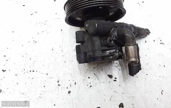 Audi A3 S3 8L Power steering pump 1J0422154B