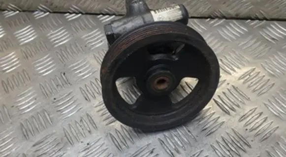 Renault Espace - Grand espace IV Power steering pump 8200223611 8973294701