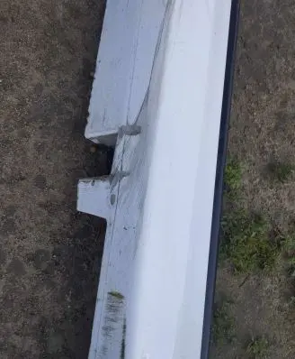 Foot area side trim