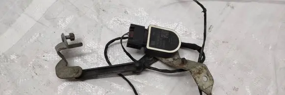 BMW 4 F32 F33 Headlight/headlamp level sensor 6860843 25916010 ABE52150