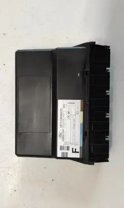 Ford Focus Comfort/convenience module 1S7T15K600FC 5WK48730E VXI76121