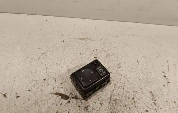 Nissan Navara D40 Wing mirror switch