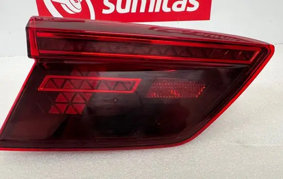 Volkswagen Tiguan Rear/tail lights 5NA945307D 2SA01252201 00678139