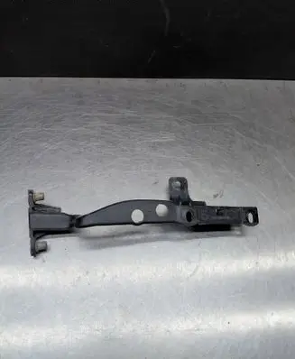 Porsche Cayenne (9PA) Headlight/headlamp mounting bracket 7L0805733