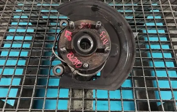 Nissan Juke I F15 Front wheel hub spindle knuckle IMPRK1573476