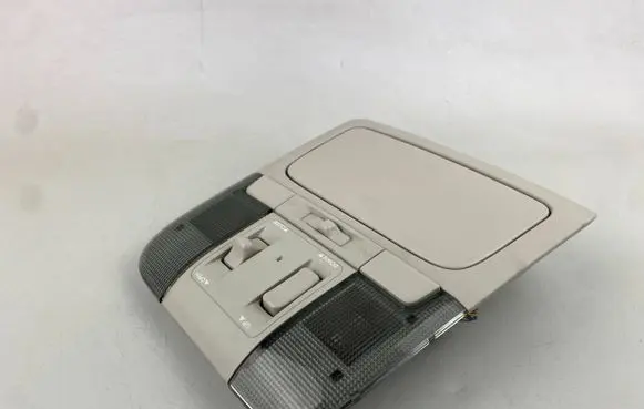 Subaru Outback Front seat light VC12-083 VC12083