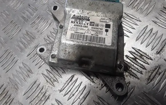 Renault Trafic II (X83) Airbag control unit/module 93854786
