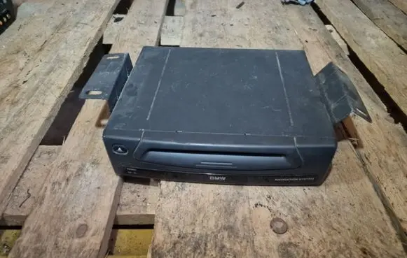 BMW 3 E46 Navigation unit CD/DVD player 9408772