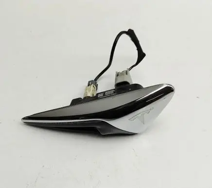 Tesla Model S Side fender camera 112510700E