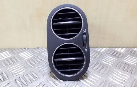 Volkswagen Golf Plus Dashboard side air vent grill/cover trim 5M0819759